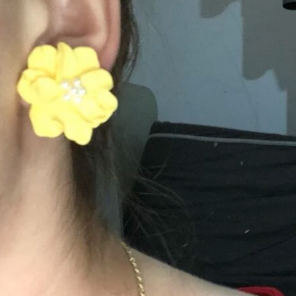 Yellow , White, Flower Pearl Resin, Summer, Goth, Floral, Boho Cottage Earrings - Picture 4 of 5